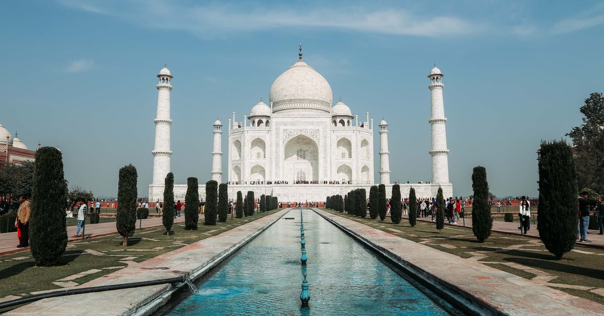 Are Agra main attractions closed on 31st of December? - Taj Mahal under Blue Sky 