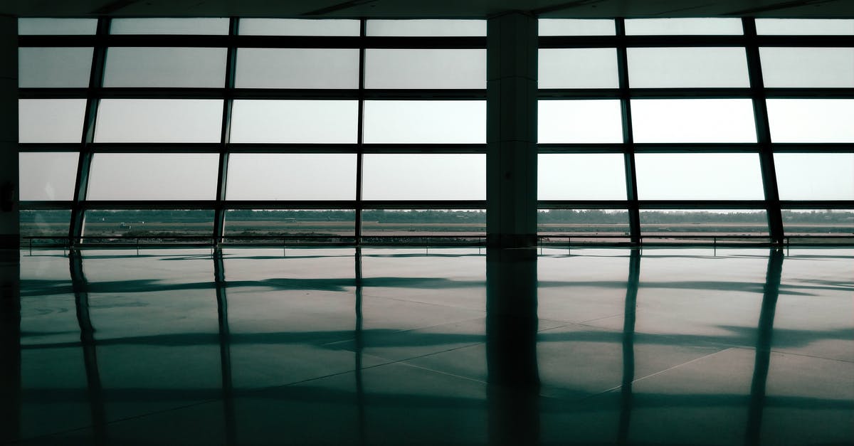 Are the windows at the airports UV protecting? - Windows in Airport