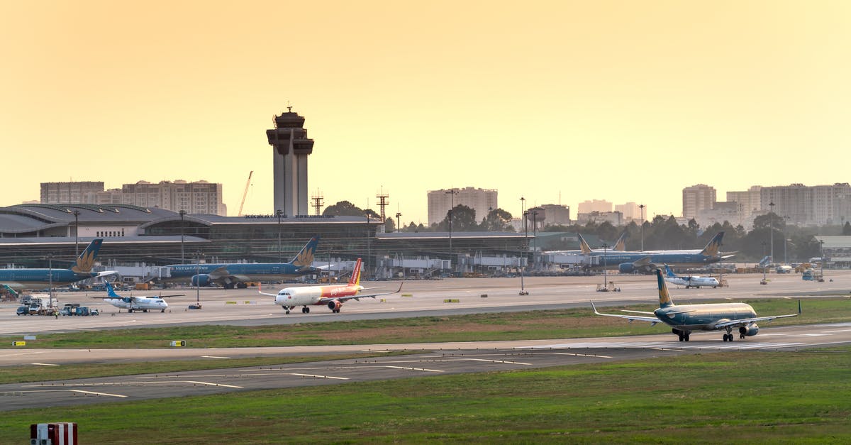 Are there any flights from Luton Airport to Turku/Finland? - Air Planes In Airport Tarmac