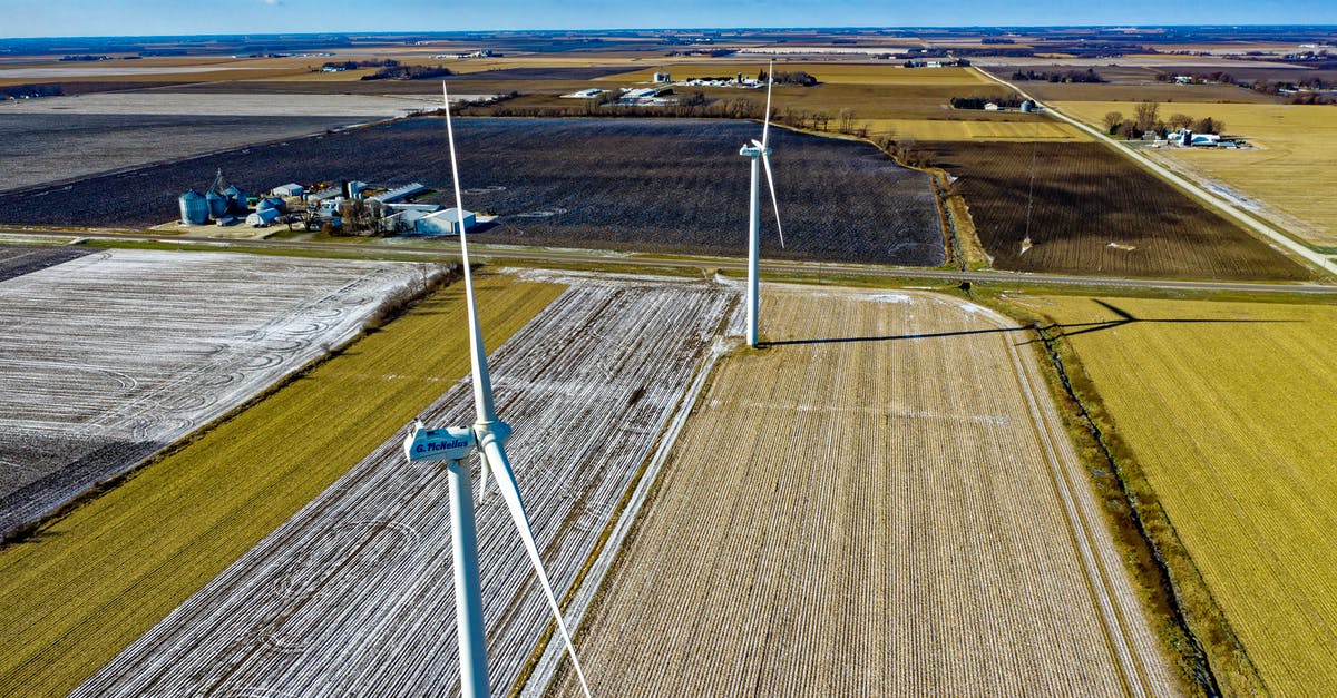 Are there any power outlets available in SNCF's Intercités de Nuit? - Windmills And Green Grass Field