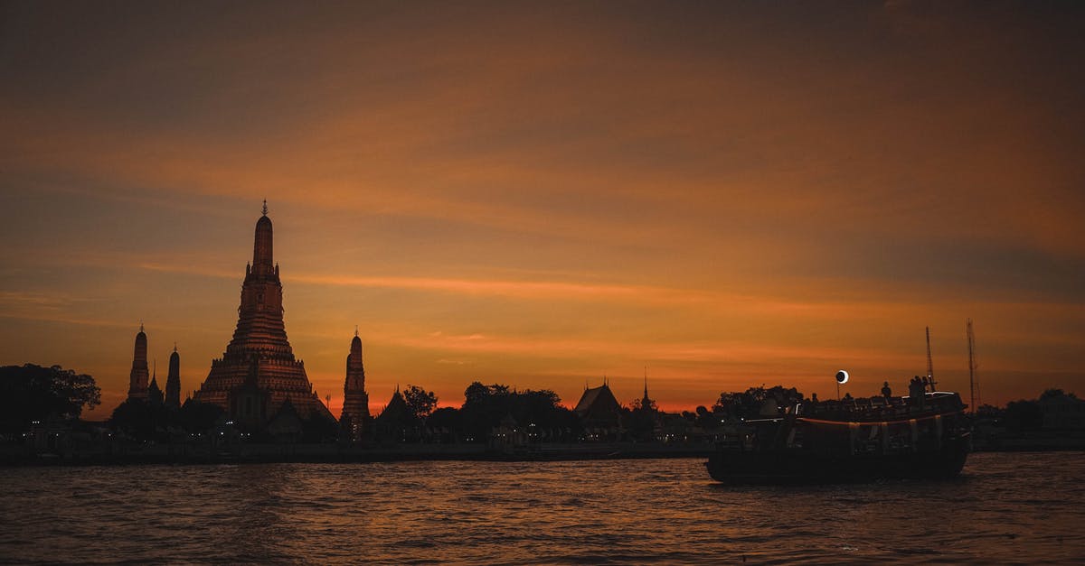 Bangkok Ayuttahaya by boat? - The Wat Arun by the Chao Phraya River During Sunset