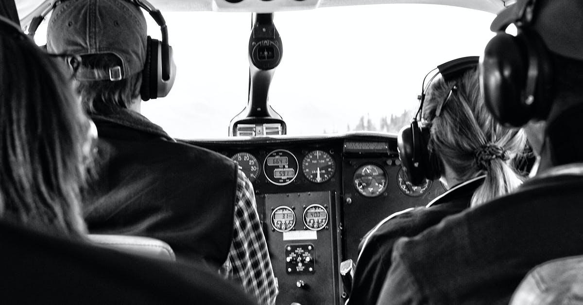 Best seat for less turbulence in airplane - Four Person Riding Aircraft