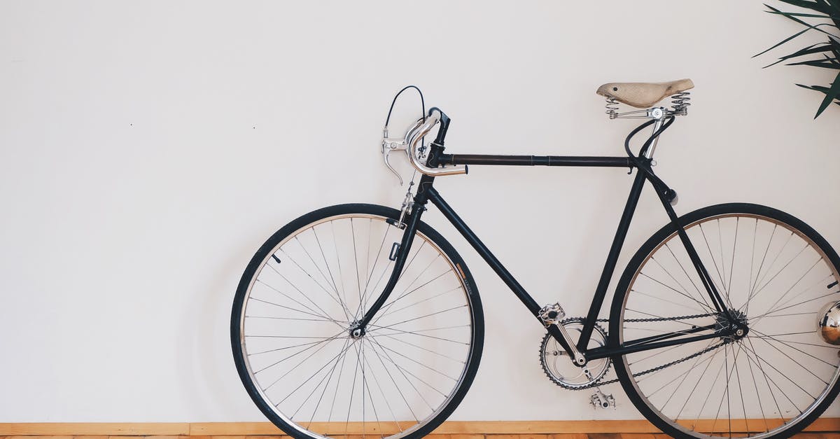 Bicycle Transport Venice Airport - Black Fixed-gear Bike Beside Wall