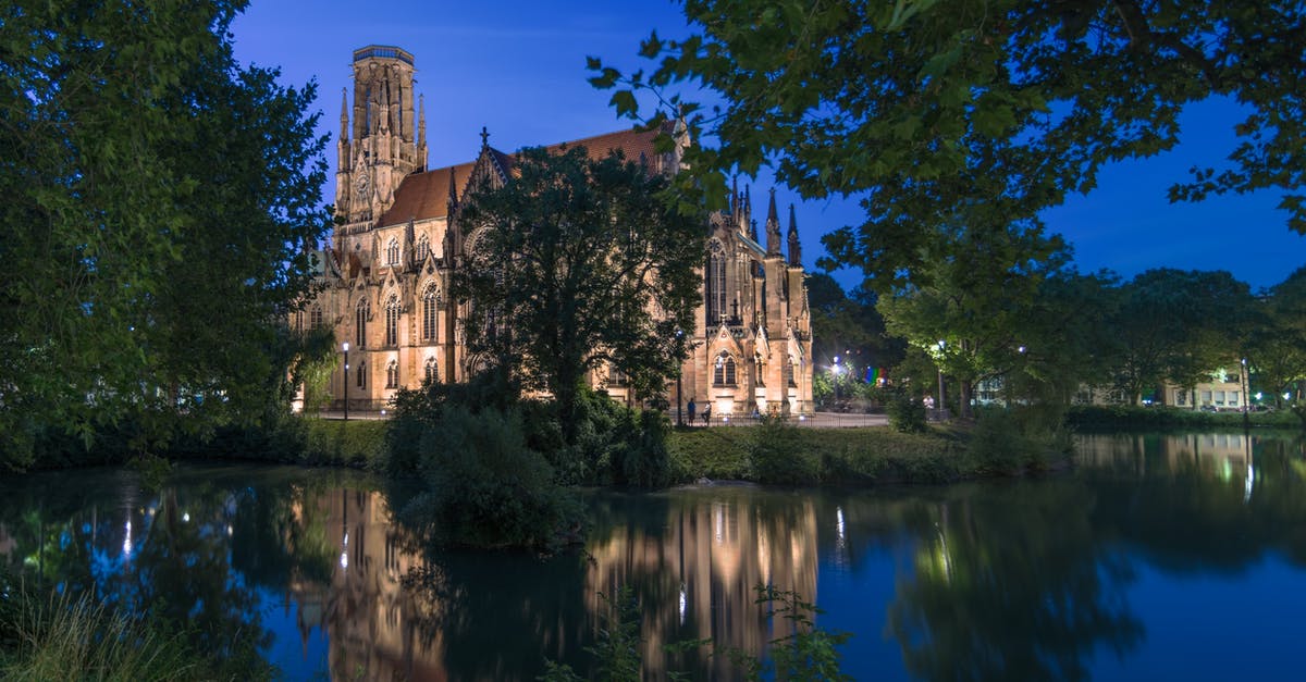 Blaue Plakette Stuttgart (2019) - Brown Concrete Castle Near Body of Water