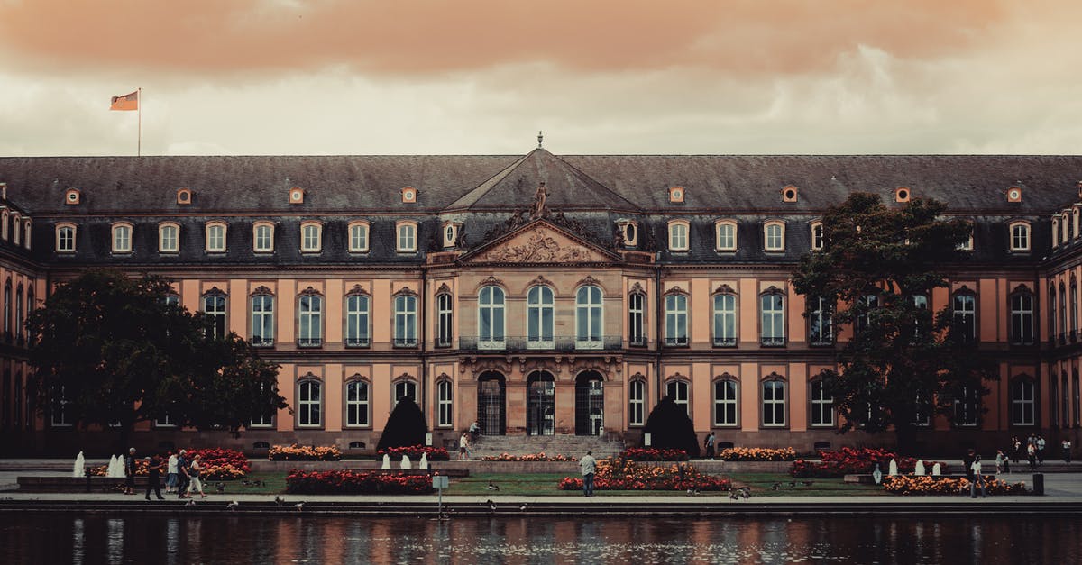 Blaue Plakette Stuttgart (2019) - Brown and Black Concrete Building Near Body of Water