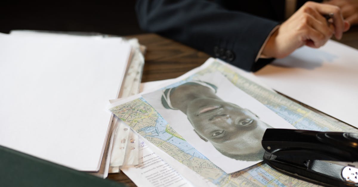 Buy map in Beijing - Man Picture on Table