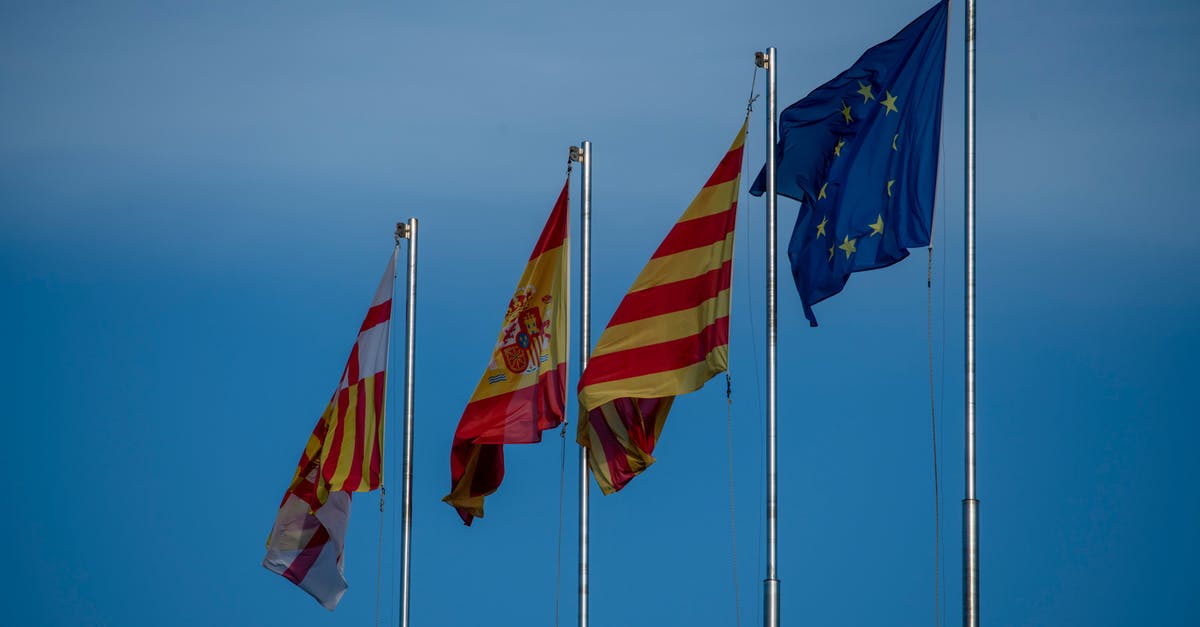 Can an EU national travel to the US on an EU passport that expires in 2 months? - Three Flags on Flag Poles Can an EU national travel to the US on an EU passport that expires in 2 months? - Three Flags on Flag Poles