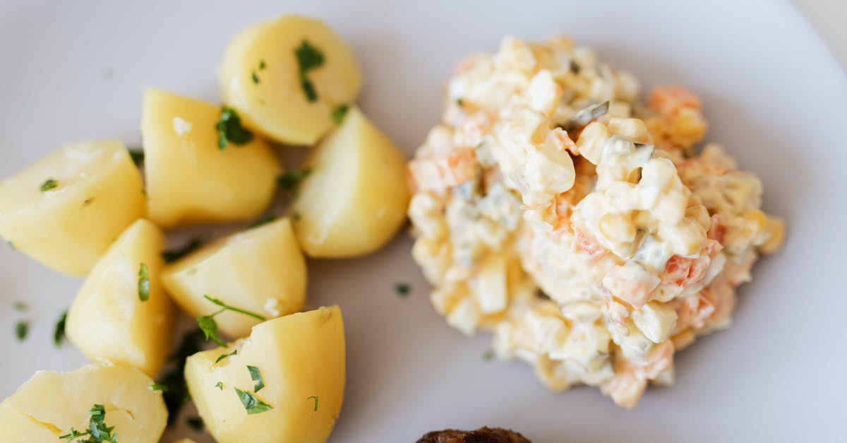 Can I pre-order a meal on a Russian train? How? - Boiled potatoes near traditional Russian salad