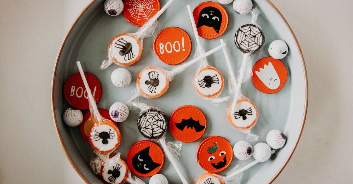 Can I put food in my hold luggage for flying? - Halloween Candies