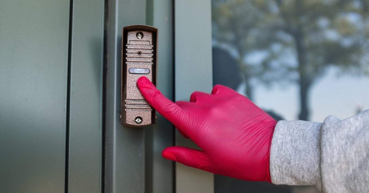 Canda-USA visit, re-entry and duration [closed] - Person in Gray Long Sleeve Shirt Holding Gray Door Knob