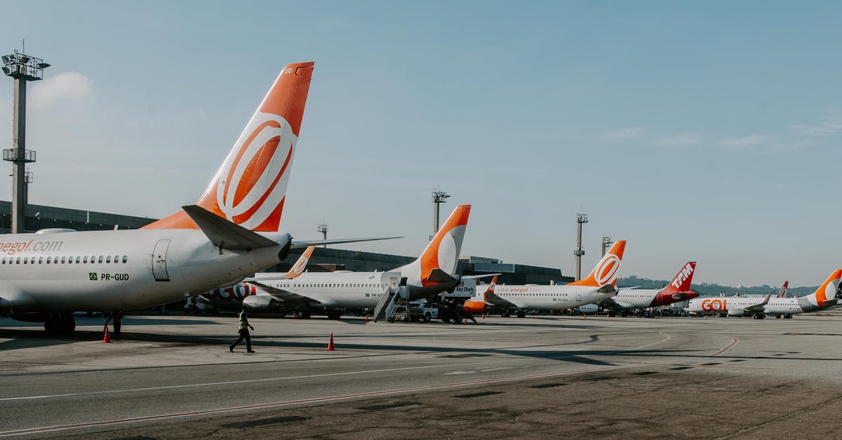 Changing planes (and airlines) in Istanbul - White-and-orange Airliners