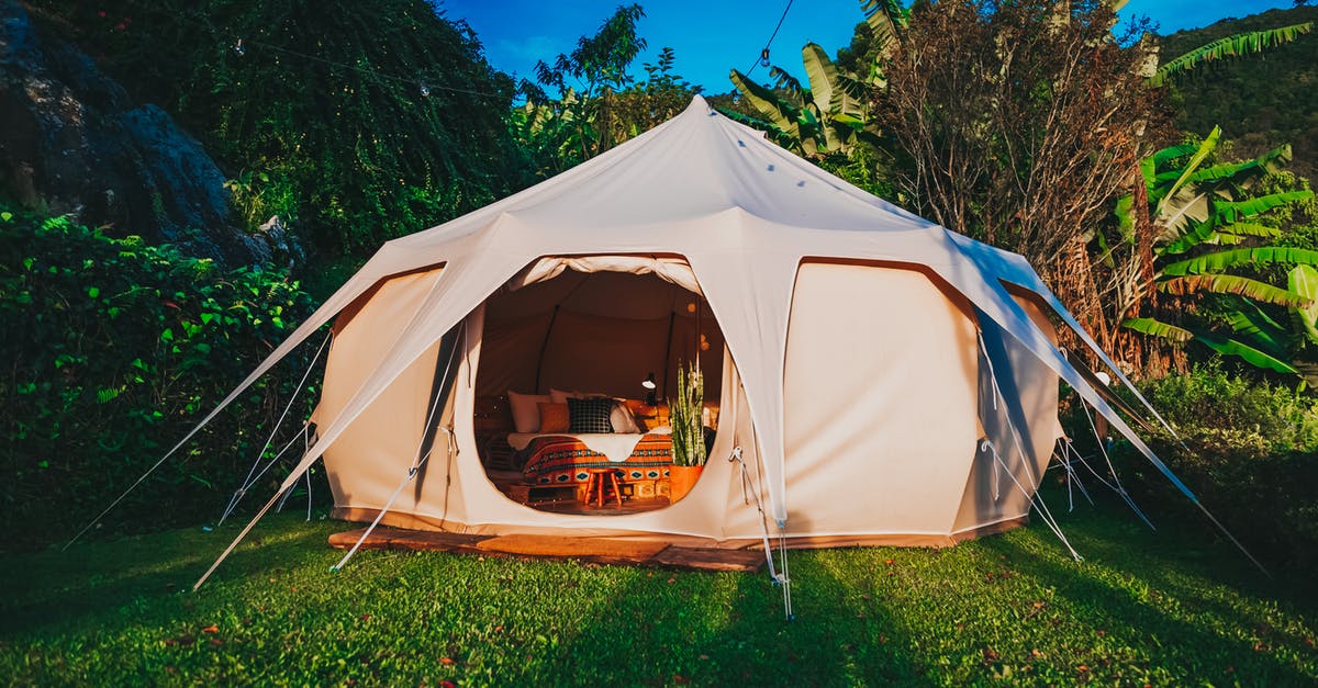 Cheap camping in southern Brazil - Camping Tent on Grass Lawn