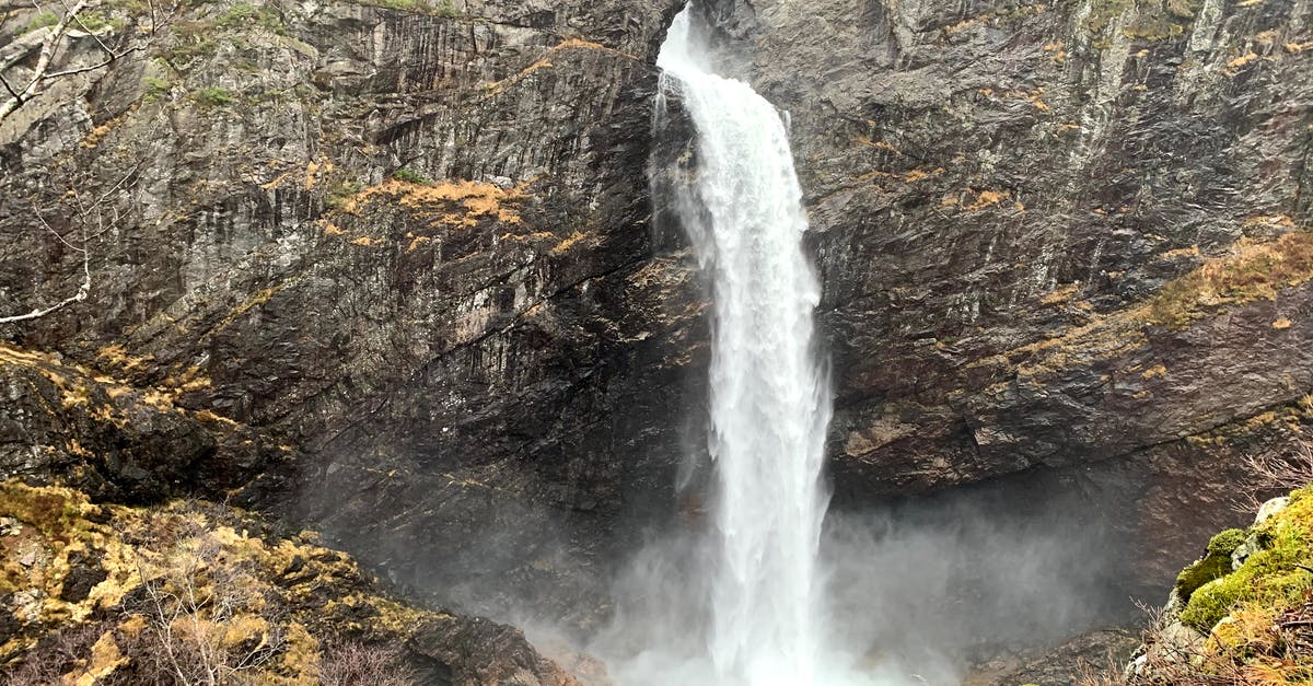 Currency restrictions on entry/exit to Norway - Waterfalls on Brown Rocky Mountain