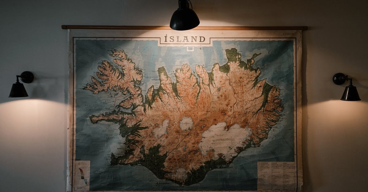 Detailed map of Hawaii Big Island showing paved roads - Old map of Iceland on wall