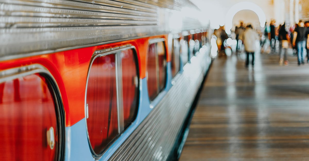 Do bus stations have names in Latin letters in Tokyo - Train Station