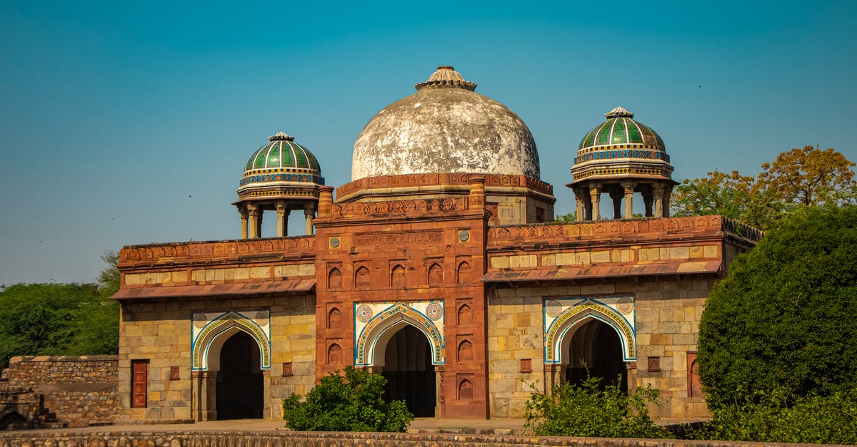 E-visa for India cruise - Brown Concrete Dome Building Under Blue Sky