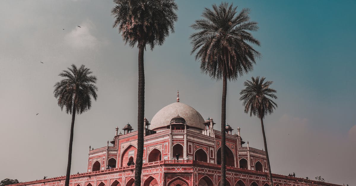 Getting from Delhi Airport to Delhi Cantt - Facade of old temple with tomb of Humayun in Delhi