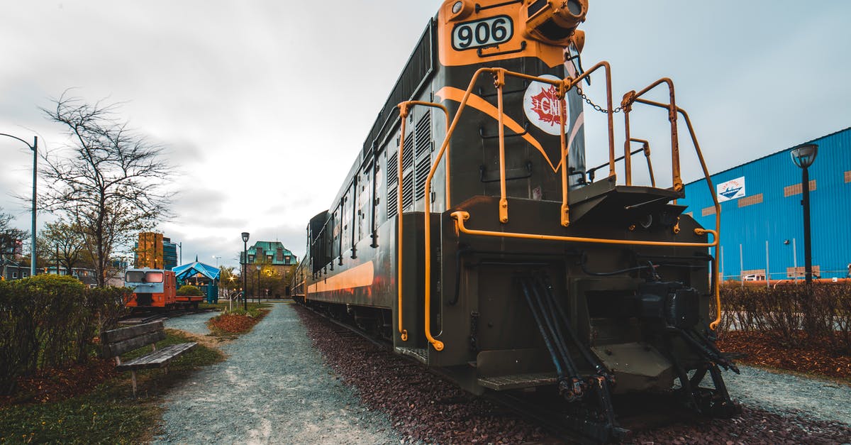 Getting from Halifax, Canada to the US by bus/train? - Historical train on railway in outdoor museum