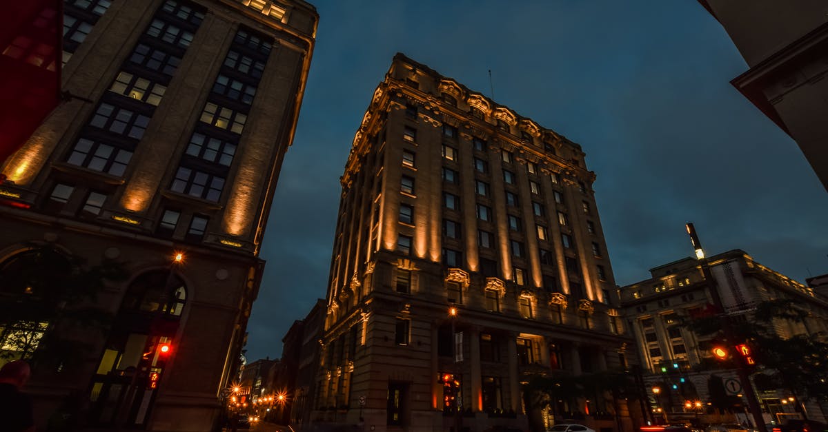 Getting from Pierre-Elliot-Trudeau airport to downtown Montreal - High-rise Buildings