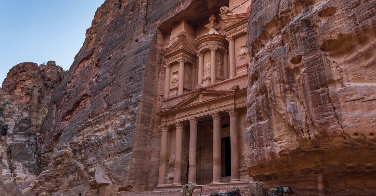 Getting to Petra from Amman in Jordan - Horse With Trailer in Front of Petra