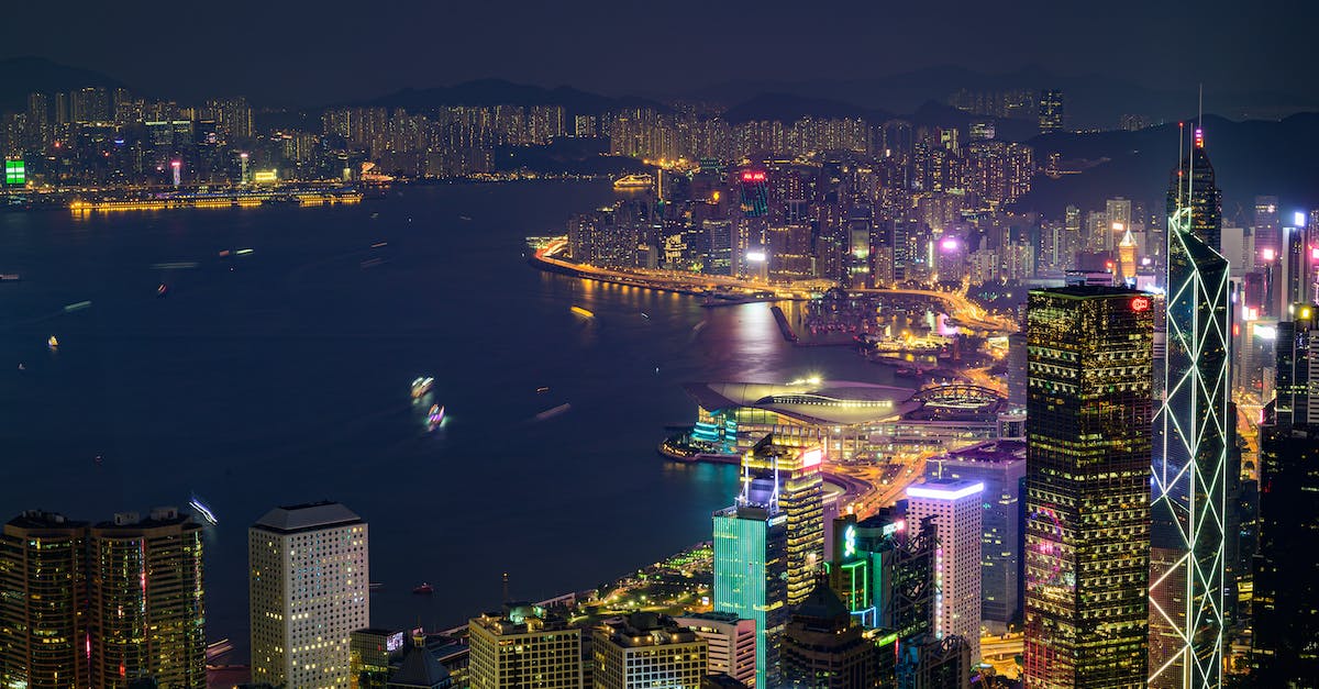 Hong Kong Airport - restricted/non-restricted areas - Photo of Hong Kong Skyline at Night