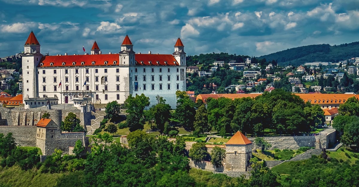 Hostels in Bratislava - White and Red Castle