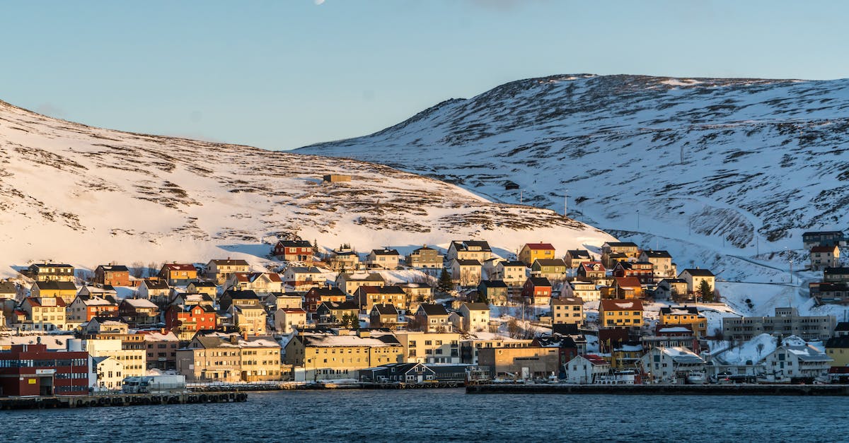 How can I travel to the North Pole, cheaply? - Buildings and Houses on Mountain Slope