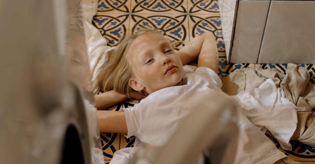 How can I wash my clothes in Lviv, Ukraine? - Girl Feeling Sleepy Inside the Laundry Room