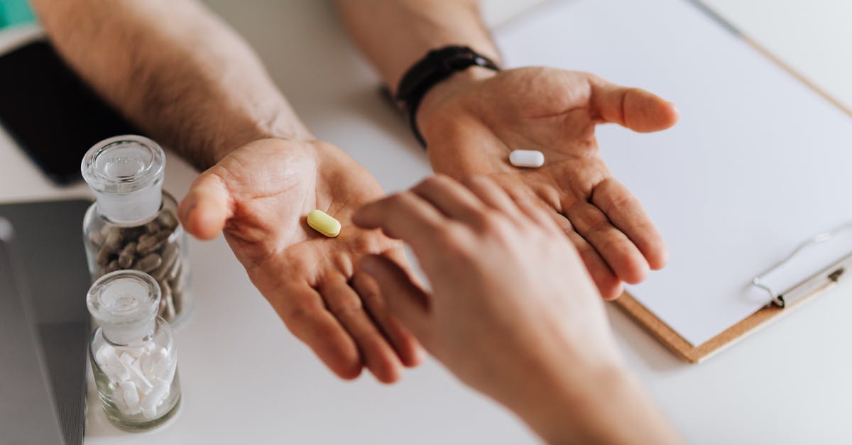 How do airports differentiate supplements from drugs? - Doctor offering choice to patient in office