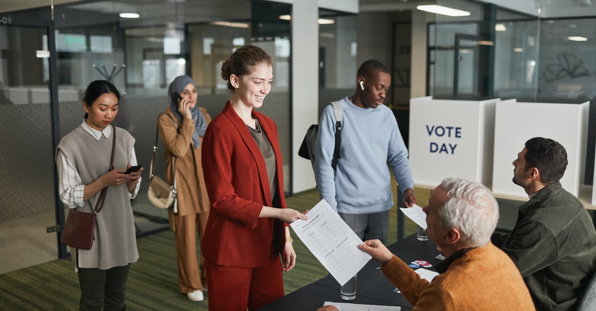 How does foreigner registration in Slovenia work? - People Lined Up For Vote Day