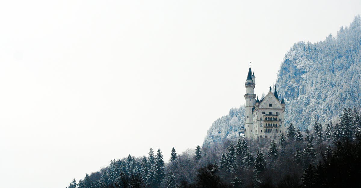 How is the weather in Germany in June? - Neuschwanstein Castle