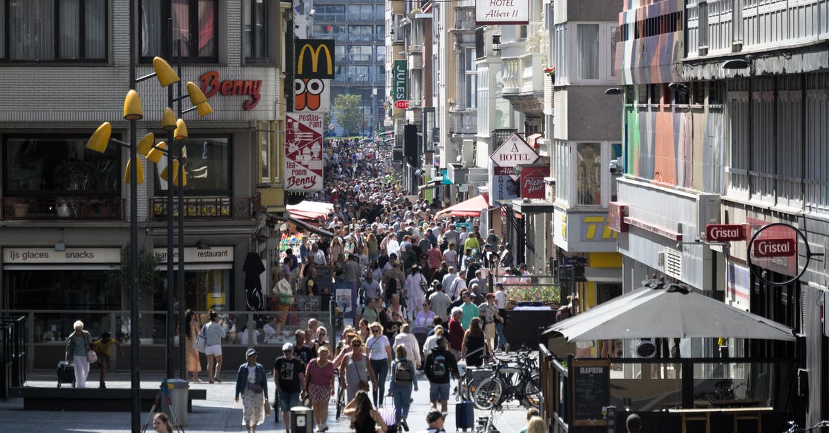 How much to tip at restaurants in Australia? [duplicate] - Free stock photo of crowded, people, shopping