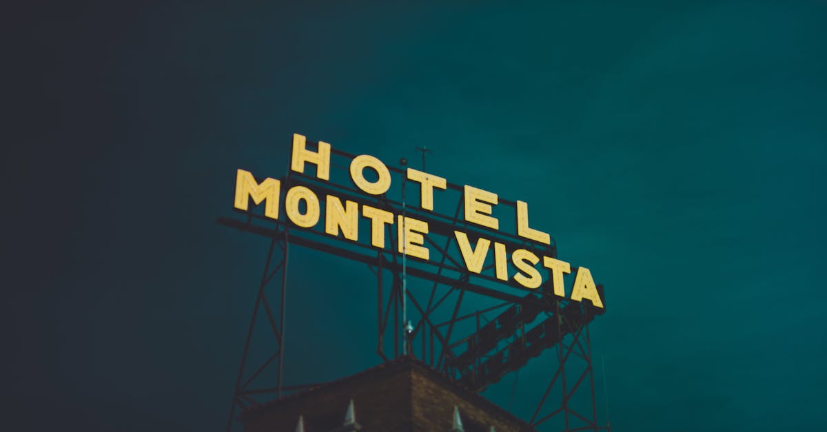 How to avoid hotels with bellhops in the USA - Photo of Hotel Monte Vista Signage