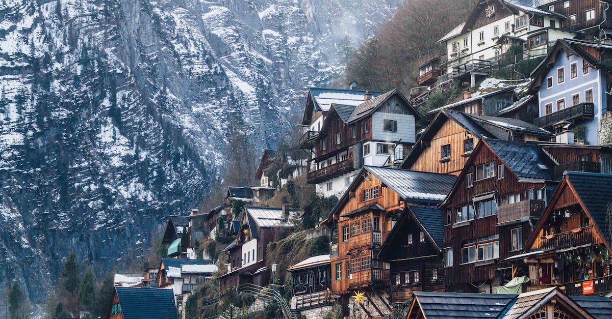 Huashan Cliffside Path: Accessible for tourists? - Assorted-color Wooden House on Mountain