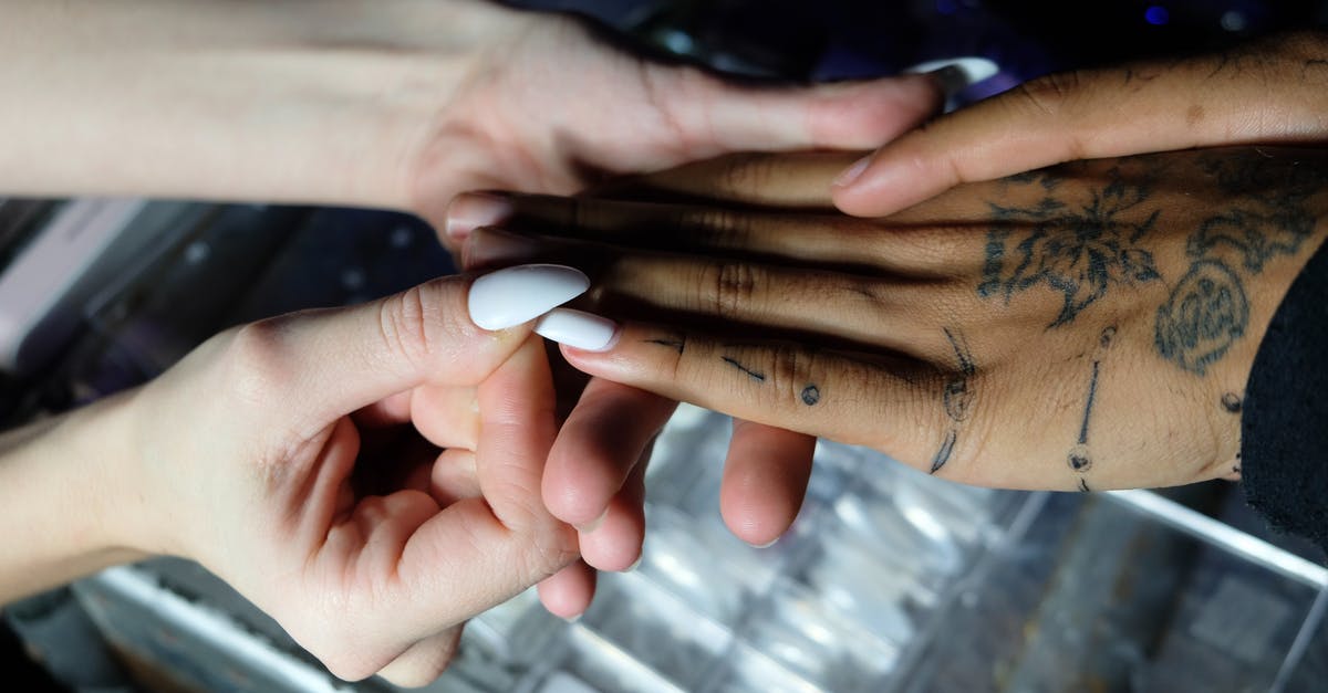Is 1h15m a reasonable time to get through Dulles customs to make a connecting flight at 4 p.m.? - Woman doing manicure to ethnic client Is 1h15m a reasonable time to get through Dulles customs to make a connecting flight at 4 p.m.? - Woman doing manicure to ethnic client