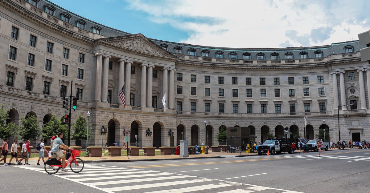 Is it safe to roller-skate on sidewalks in USA? - U.S. Environmental Protection Agency Headquarters Building in Washington 