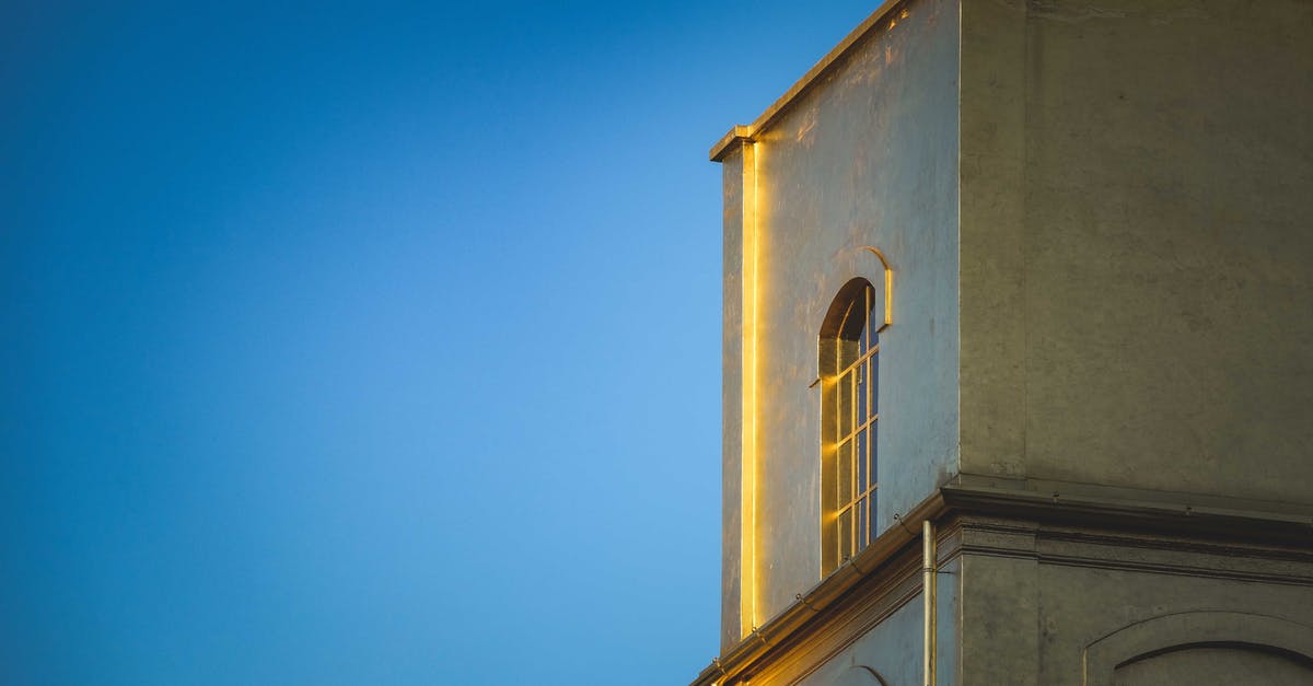 Is Nogi's house original or rebuilt? - Old building with shiny walls in sunlight