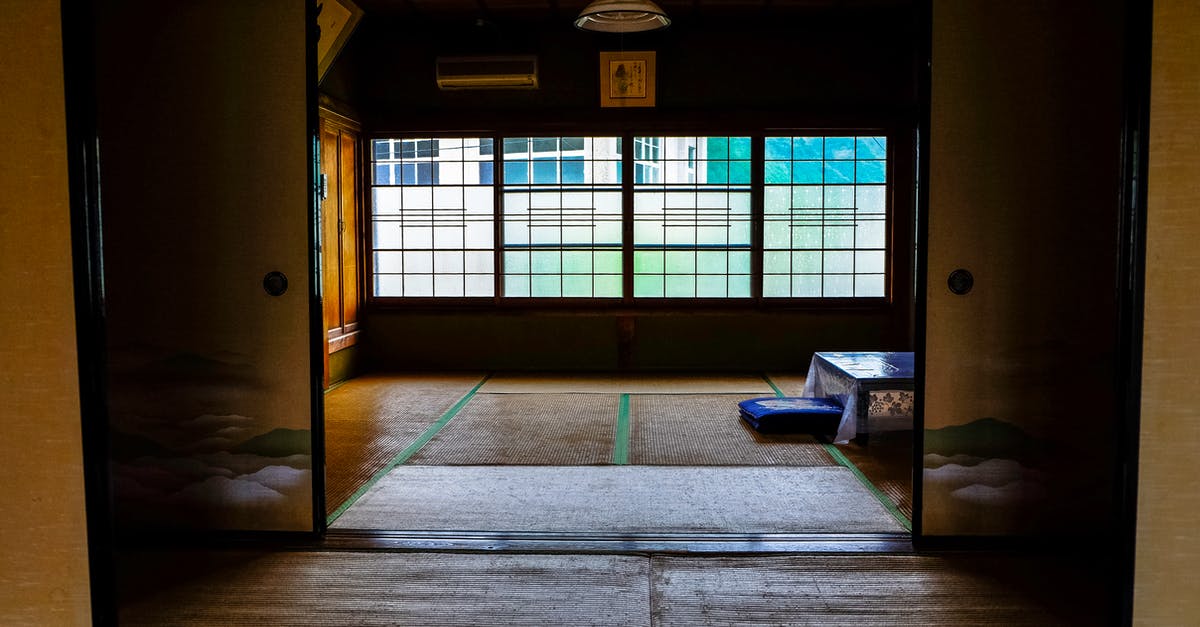 Japanese ryokan with a baby of 20 month - Room With Table and Windows