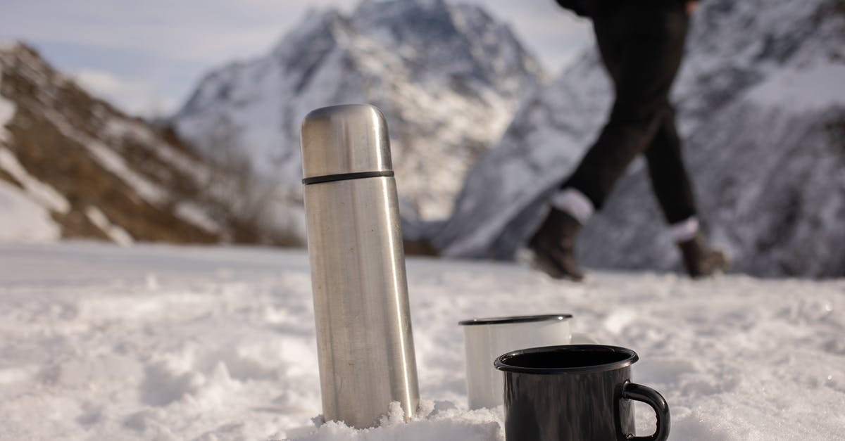 Mosquito season in Swedish Lapland - Black Ceramic Mug on White Snow