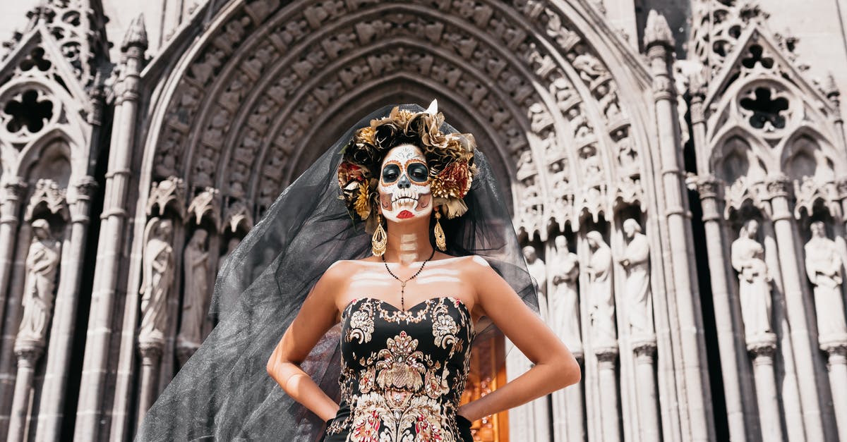 Multiple visits to Mexico during 90 day VWP - Woman in Makeup and Costume to Celebrate the Day of the Dead in Mexico 