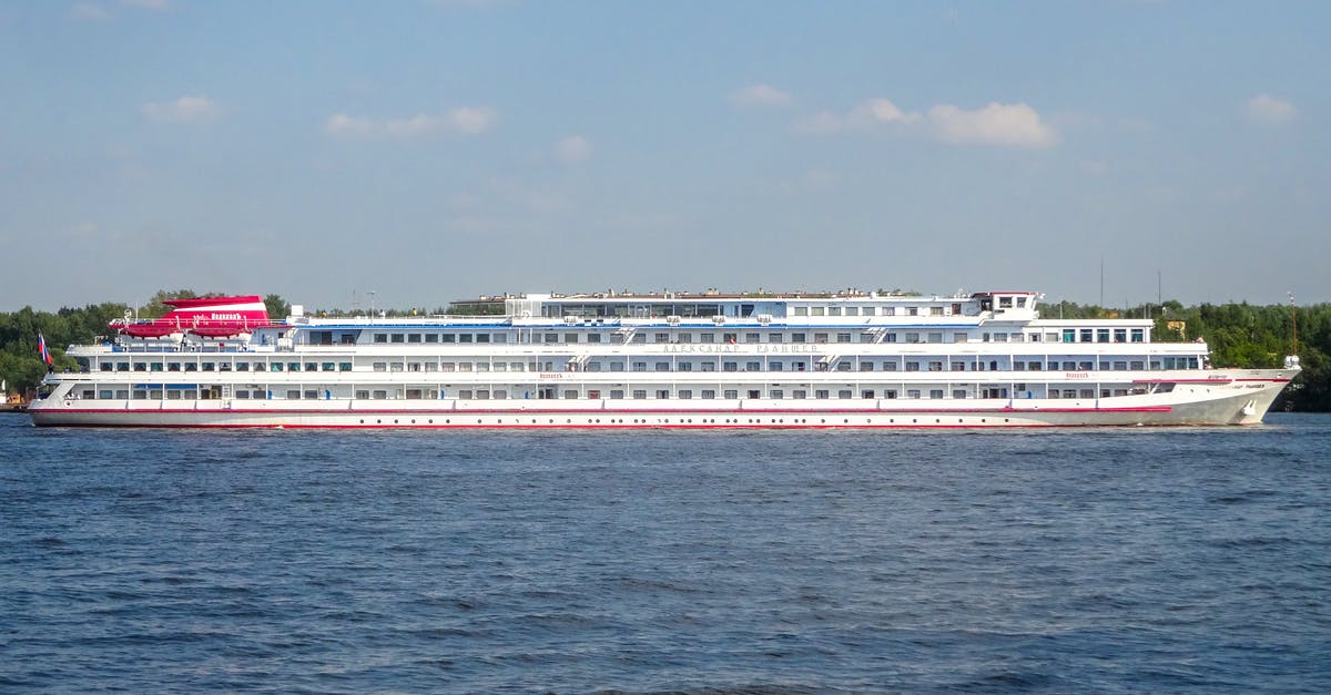 Queueing for the Rødby-Puttgarden ferry - Free stock photo of bay, boat, cruise ship