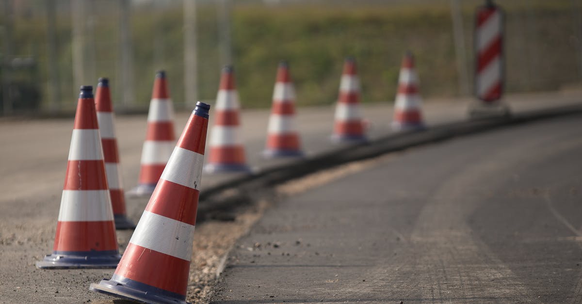 Road standards in Morocco? [closed] - Red and White Traffic Cone on Road