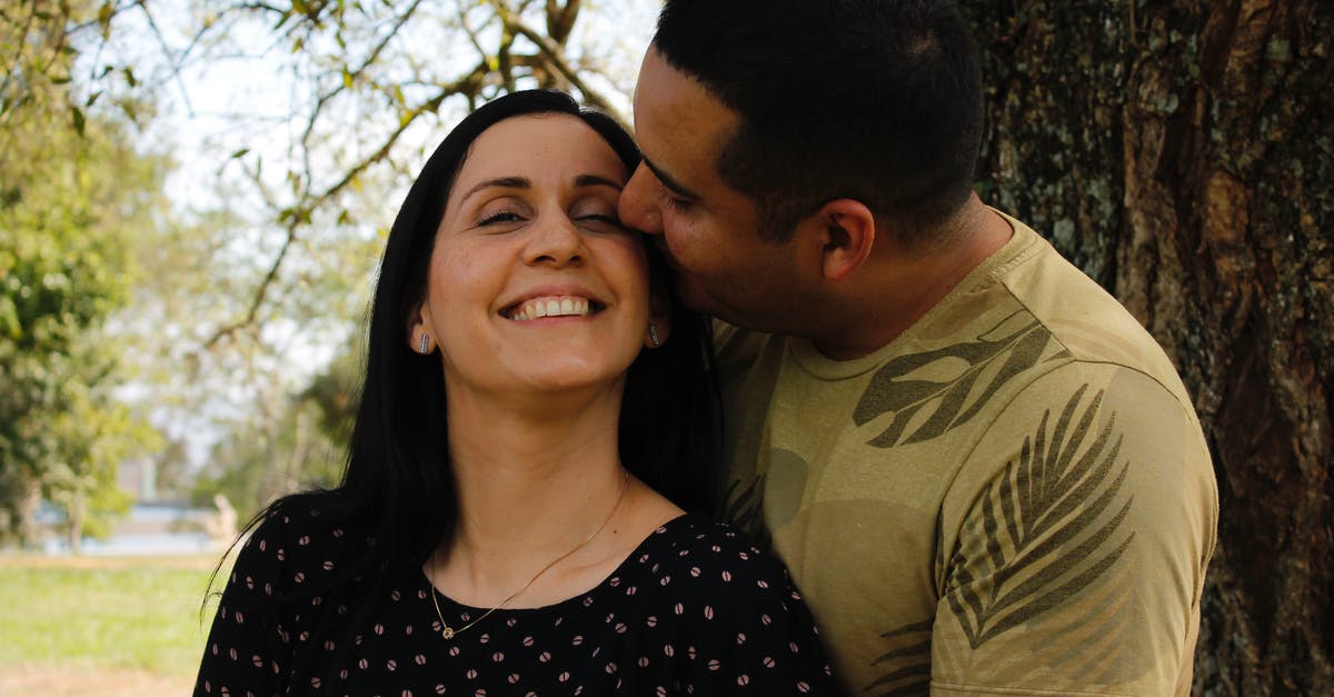 Start cheek kissing on the left/right side - Man Kissing Woman on Cheek