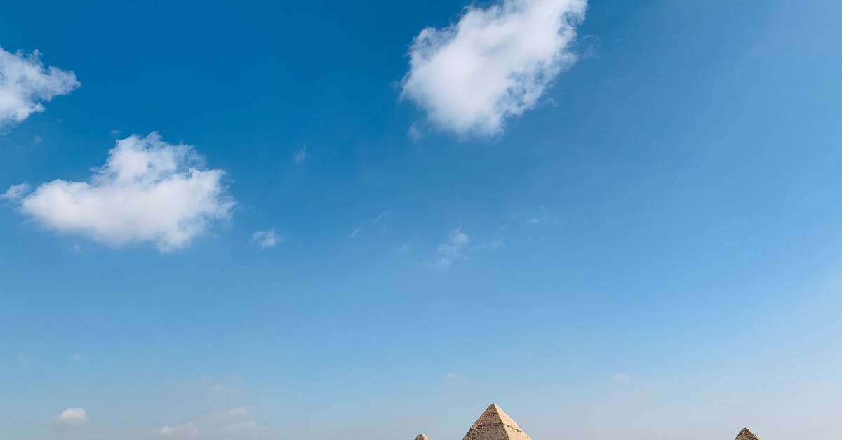Travel adaptor in Egypt - can I buy the UK adaptor in Cairo? - Three Great Pyramid Under The Blue Sky