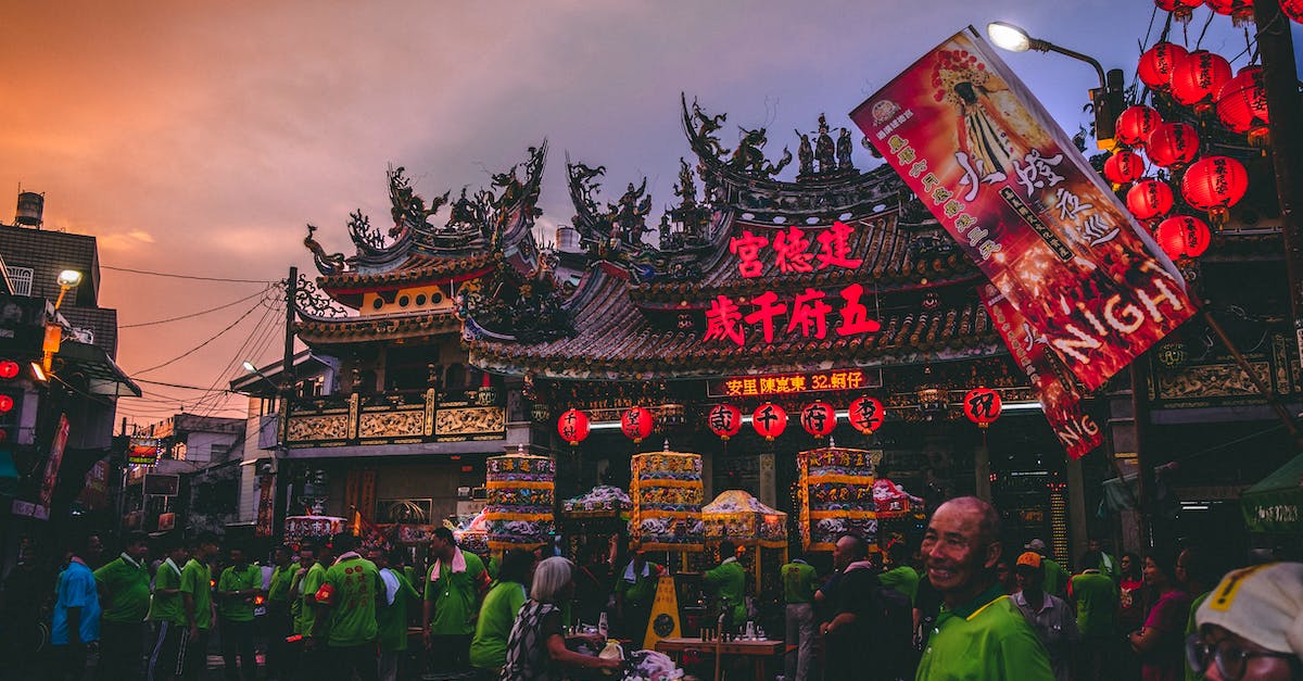 Traveling to Taiwan for Mainland Chinese - visa requirements? - People In Front Of Temples
