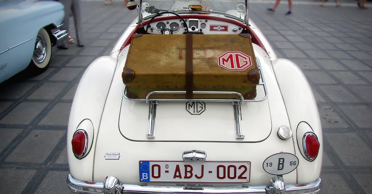 TSA approved keycard luggage locks that shows if it's been opened? - White Classic Mg Car