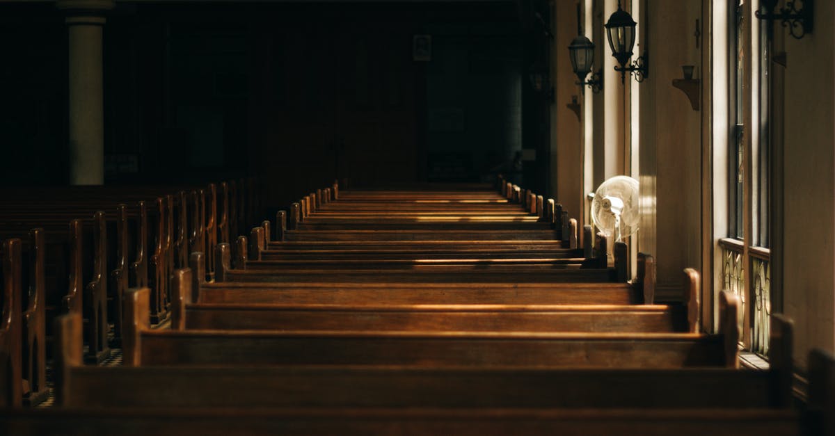 Unbookable column of seats on 777-200 - Brown Wooden Church Bench Near White Painted Wall