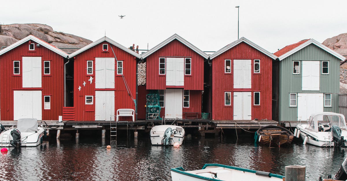 U.S. port of entry procedures for families - Boats Anchored On A Marina Bay With Houses