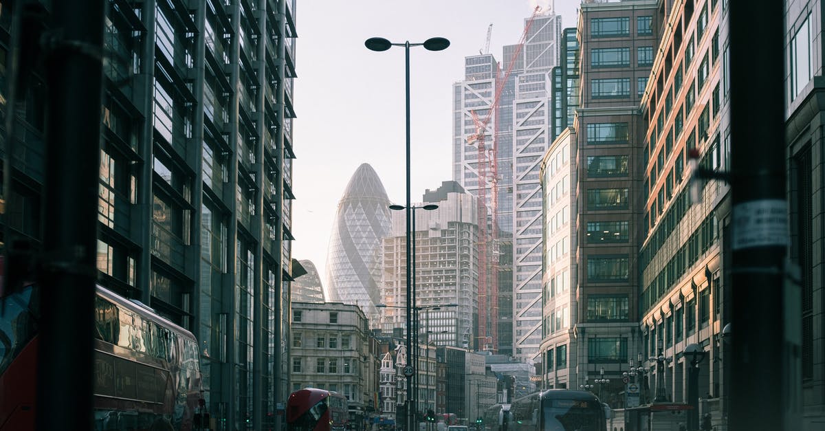 US road trip for UK citizen before work - Buses and Cars on Busy Road