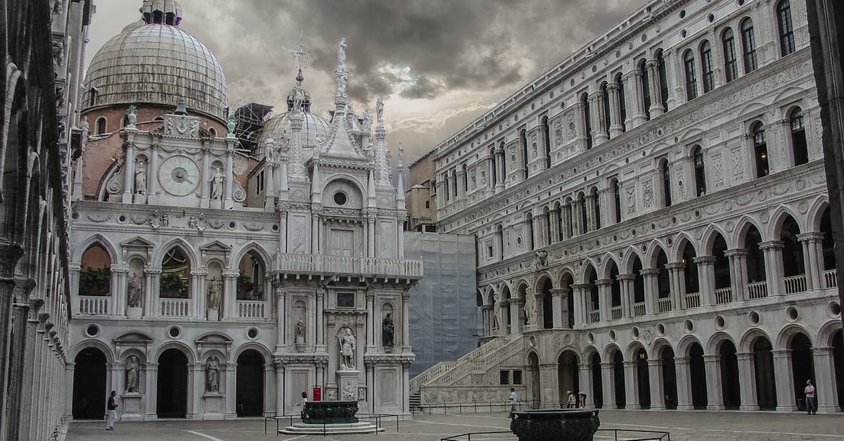 Venice hotels - is the city centre ok for visiting the tourist part? - Grey Cathedral